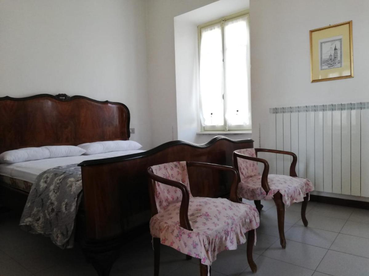 Отель Residenza Santa Valeria Caglio Экстерьер фото