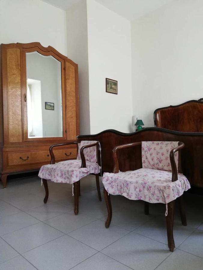 Отель Residenza Santa Valeria Caglio Экстерьер фото
