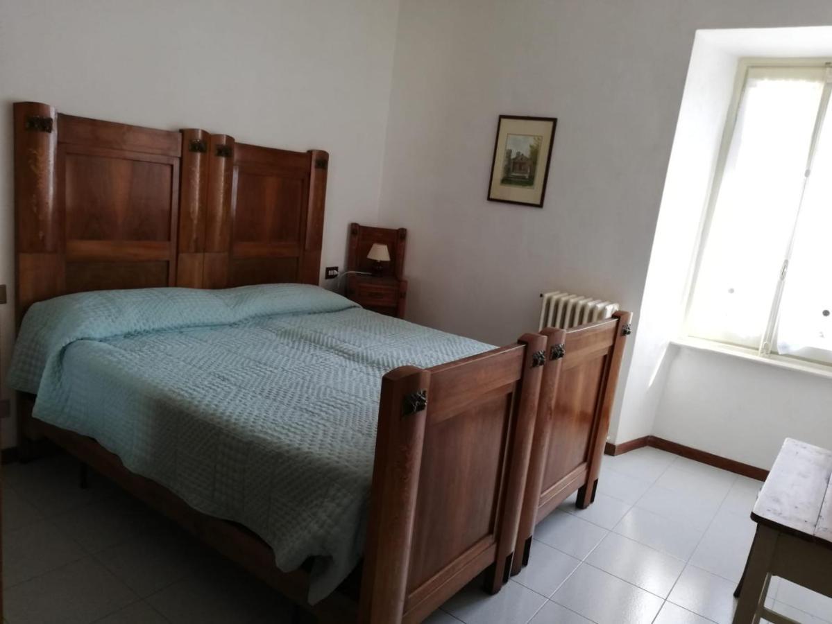Отель Residenza Santa Valeria Caglio Экстерьер фото