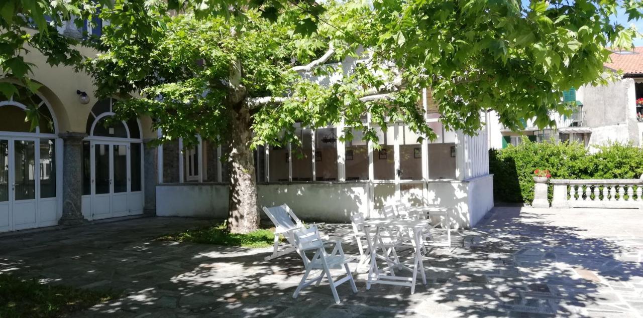 Отель Residenza Santa Valeria Caglio Экстерьер фото